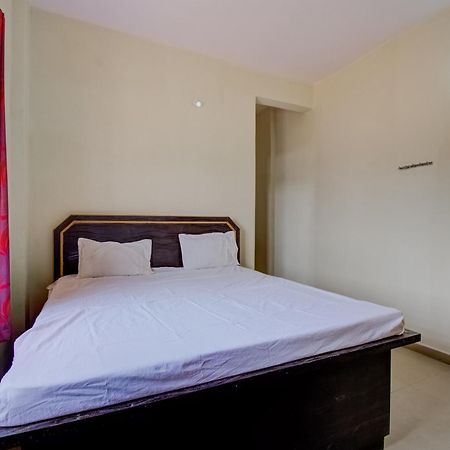 Spot On R D Homestay 1 Dispur エクステリア 写真
