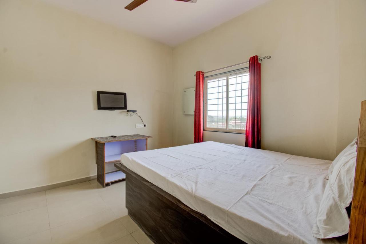 Spot On R D Homestay 1 Dispur エクステリア 写真